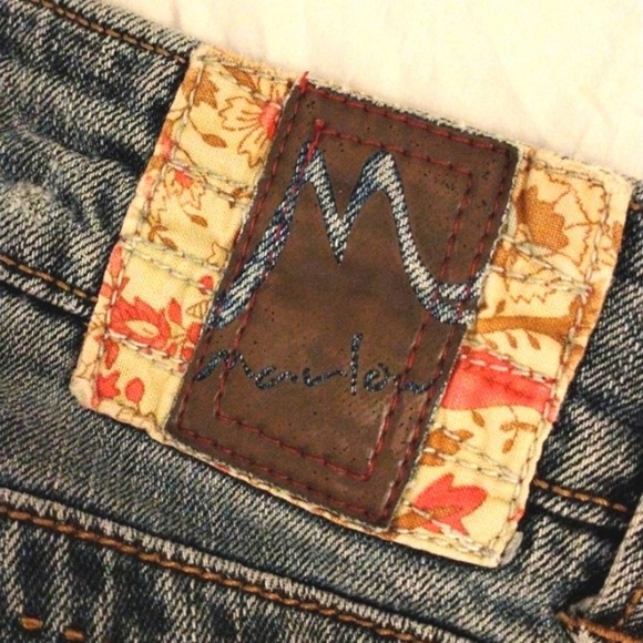 VNTG Marlow Original Blue Jeans Sz 26 3 Embellished Fancy Distress Straight Leg - Picture 4 of 16